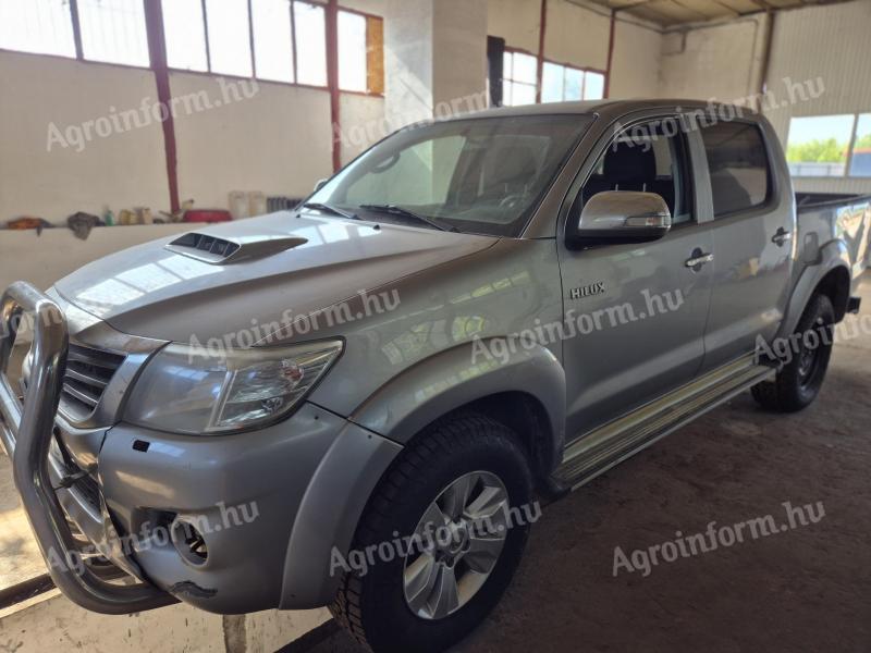 TOYOTA HILUX eladó