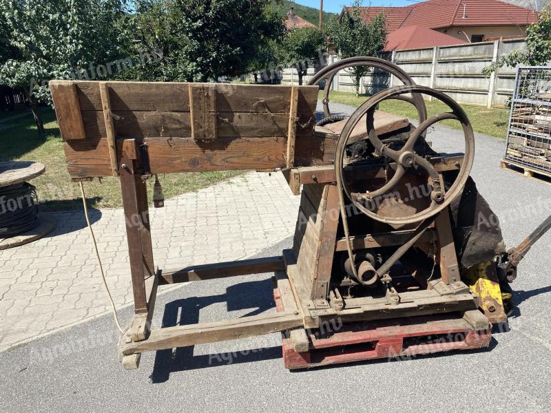 Elektromos szecskavágó eladó