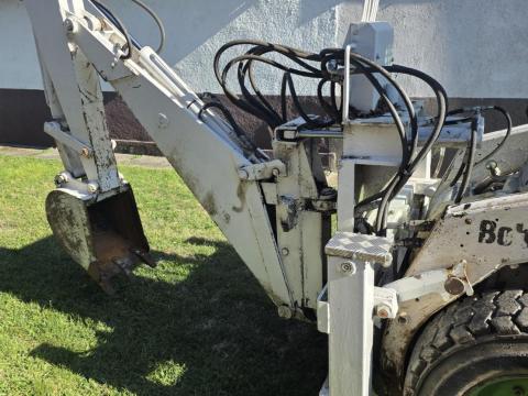 BobCat 730S árokásó adapter BobCat 730S árokásó adapter