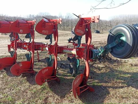 Vogel Noot XM1000 Vario Cplus 4 fejes váltvaforgató eke eladó