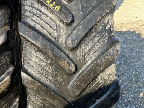 420/70R28 Taurus P70 mezőgazdasági gumiköpeny eladó 420/70R28 Taurus P70 mezőgazdasági gumiköpeny eladó