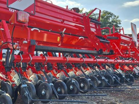 Duplatárcsás, 3 méteres Özdöken gabonavetőgép készletről, finanszírozási lehetőséggel