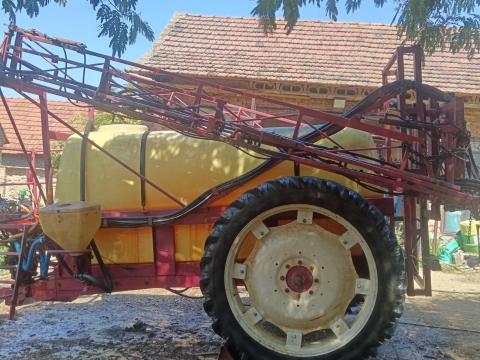 Hardi vontatott szántóföldi permetező eladó