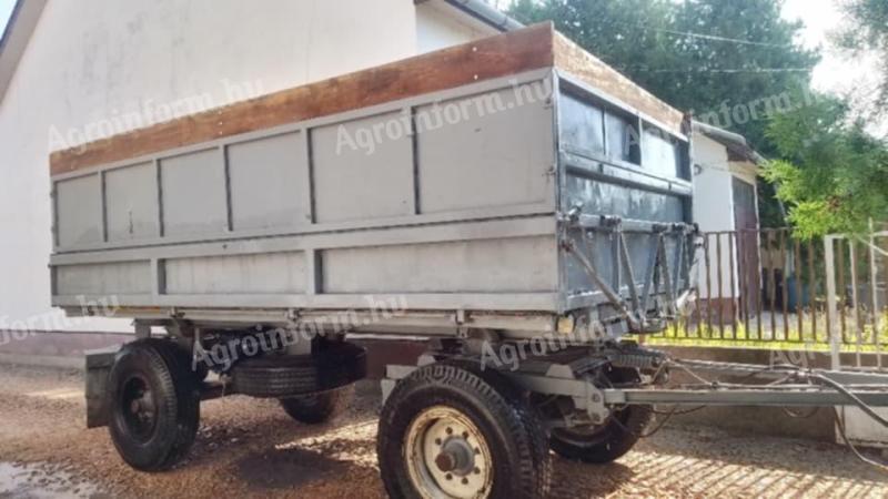 Pótkocsi, billenős, HW6011, piros rendszám, műszaki vizsga, 140 cm-re felmagasítva, erősebb alvázas, csak gabonahordásra használt