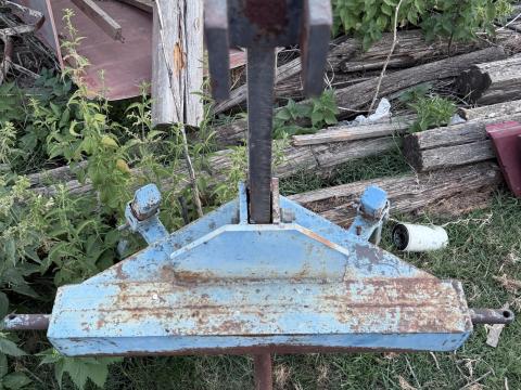 Eladó 1 késes lazító