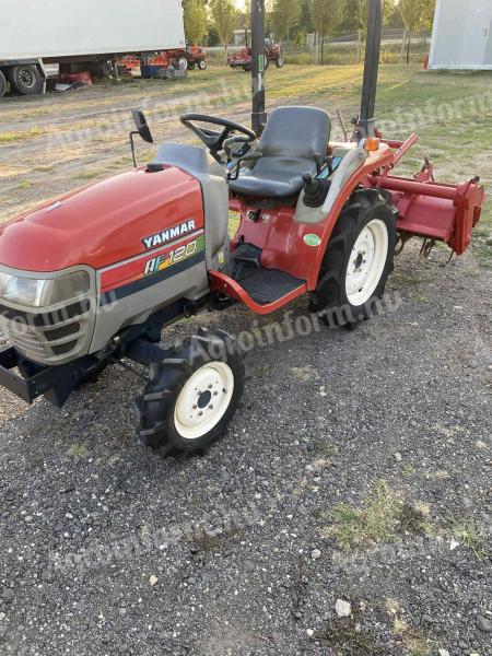 Japán kistraktor traktor MTZ carrero