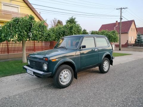 Lada Niva 2121-4 Lada Niva 2121-4