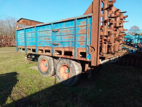 T 088 trágyaszóró eladó T 088 trágyaszóró eladó