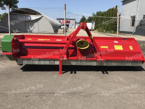 Új Komáromi Gép KB3011B 3 méteres szárzúzó ajándék kardánnal, házhoz szállítással eladó Új Komáromi Gép KB3011B 3 méteres szárzúzó ajándék kardánnal, házhoz szállítással eladó