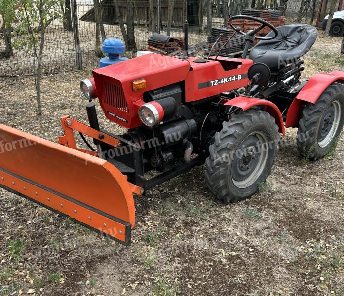 TZ4K traktor eladó kiváló állapotban