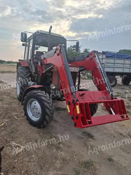 MTZ 82 új Black Bull homlokrakodóval, kukorica és napraforgó csere érdekel