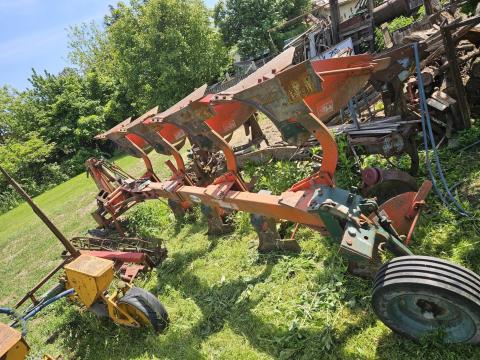 Vogel Noot 4 fejes váltvaforgató eke Vogel Noot 4 fejes váltvaforgató eke