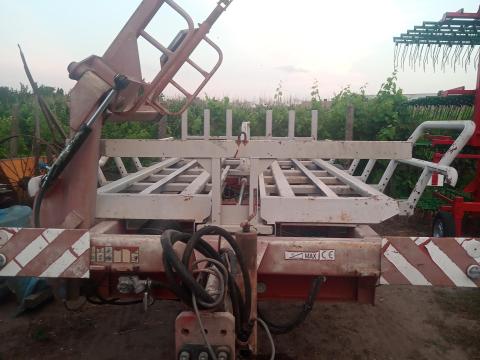 Bálaszállító, bálagyűjtő Bálaszállító, bálagyűjtő