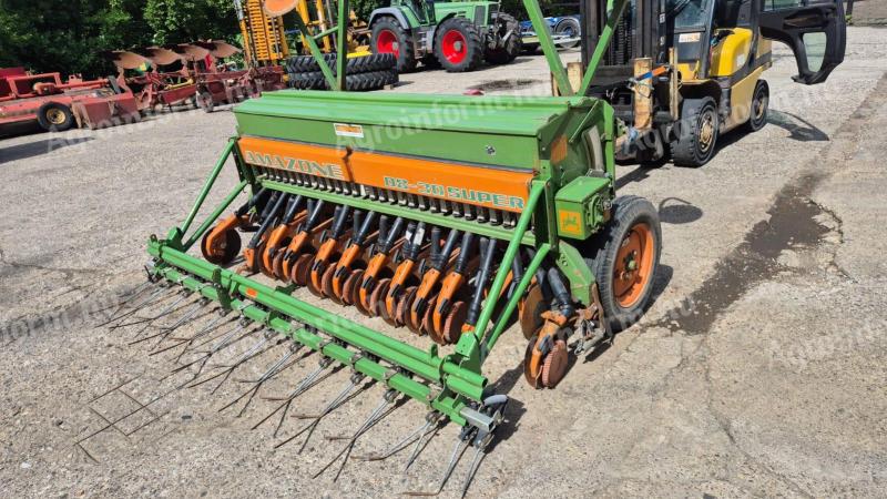 Amazone D8/D9 ROTEC tárcsás gabonavetőgép