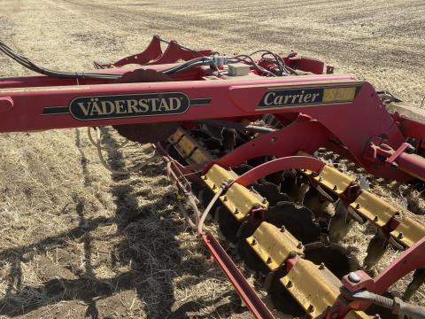 Vaderstad Carrier 820-as rövidtárcsa, szezonra felkészítve Vaderstad Carrier 820-as rövidtárcsa, szezonra felkészítve