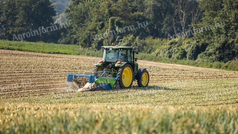 KRUKOWIAK Z653 burgonya betakarító gép – Royal Traktor