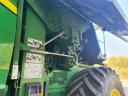 John Deere T660i kombájn