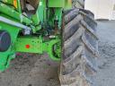 John Deere S670i összkerékhajtásos kombájn