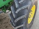 John Deere S670i összkerékhajtásos kombájn