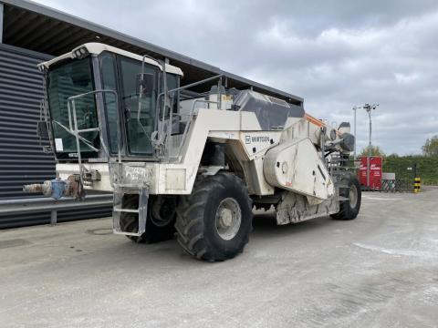 WIRTGEN WR 200 XLI / 2019 / 3676 üzemóra / Lízing 20%-tól