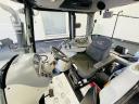 Valtra T213 Versu traktor fordítható üléssel - kiváló állapotban