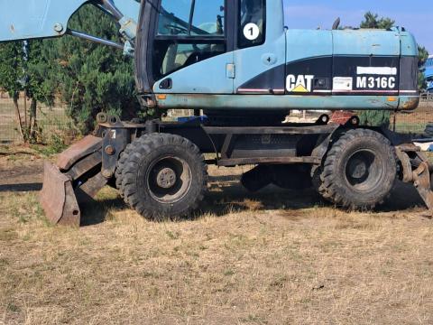 Eladó rakodó gép Eladó rakodó gép