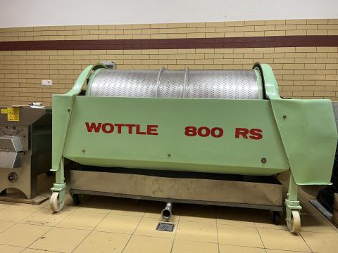 Eladó wottle 800 RS automata szőlőprés Eladó wottle 800 RS automata szőlőprés