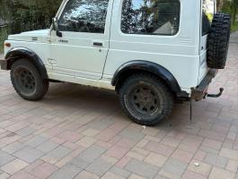 Suzuki sj 413