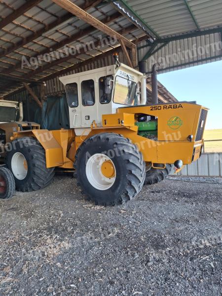 Rába-Steiger 250 traktor eladó