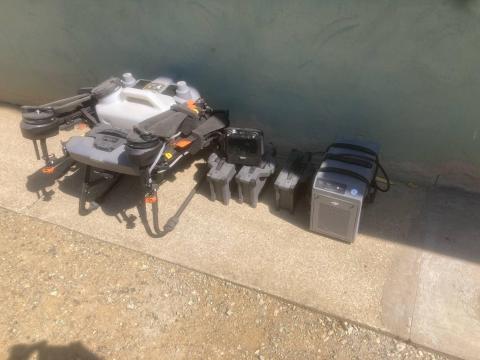 DJI Agras T10 permetező drón kevesebb mint 2 óra repülési idővel DJI Agras T10 permetező drón kevesebb mint 2 óra repülési idővel