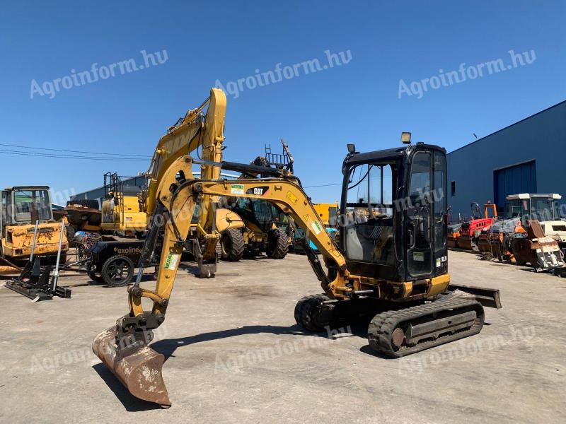 Caterpillar 302.7DCR minikotró eladó