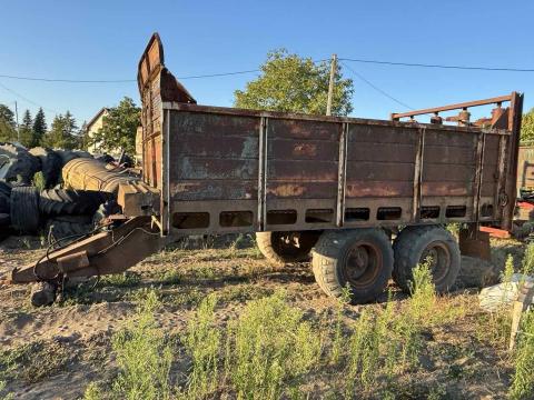 T088 tornádó trágyaszóró