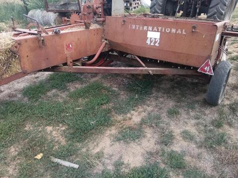 Kis kocka bálázó kisbálázó