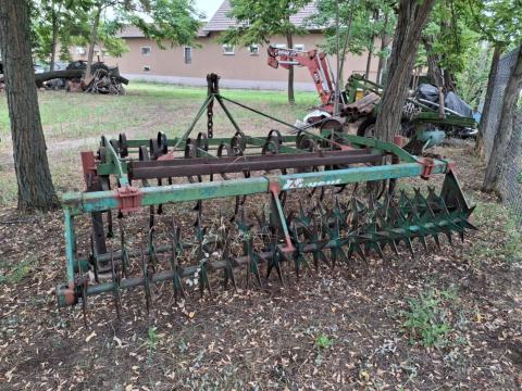 Eladó 2 méteres kombinátor – talajművelő gép Eladó 2 méteres kombinátor – talajművelő gép