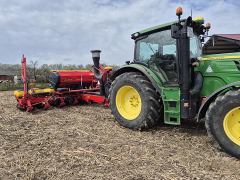 Väderstad Tempo F8 vontatott szemenkénti vetőgép eladó Väderstad Tempo F8 vontatott szemenkénti vetőgép eladó
