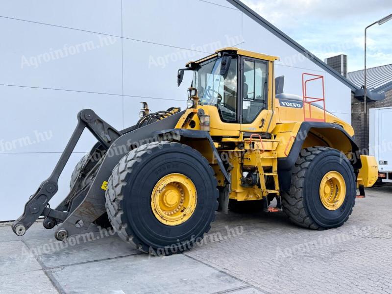 Volvo L220H / 2017 / 14 359 üzemóra / Lízing 20%-tól