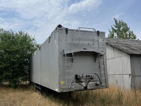 Benalu önkioldós pótkocsi Benalu önkioldós pótkocsi