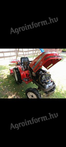Kistraktor 4×4 Yanmar KE3