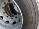 295/60 R22,5 Bridgestone húzó gumi + felni