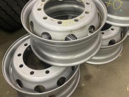 900x22.5 teherautó felni eladó