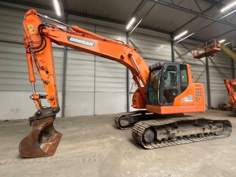 Doosan DX 235 LCR / 2014 / 17 201 üzemóra / Lízing 20%-tól Doosan DX 235 LCR / 2014 / 17 201 üzemóra / Lízing 20%-tól