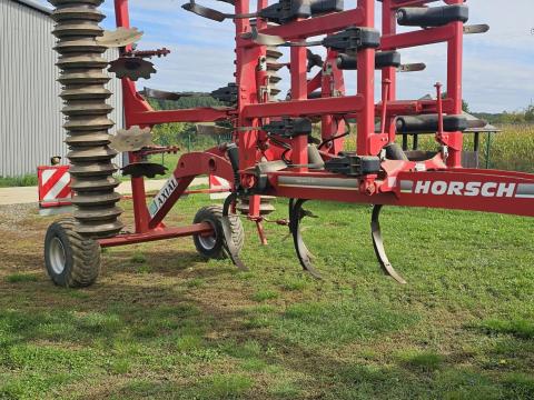 Horsch Terrano 5 FX grubber kitűnő állapotban eladó Horsch Terrano 5 FX grubber kitűnő állapotban eladó