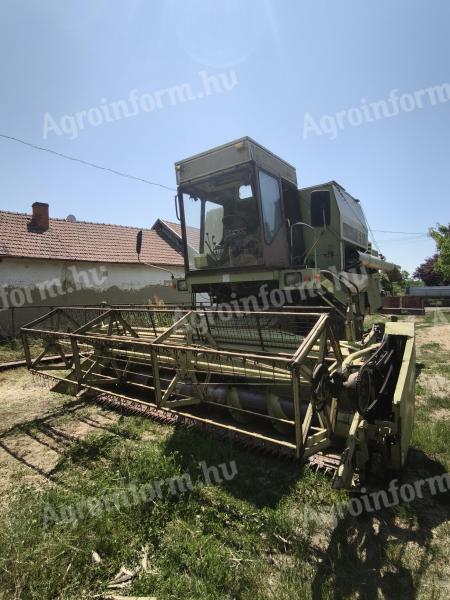 Fortschritt E-514 kombájn szalma szecskázóval, tartozékokkal eladó