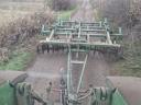 John Deere grúber, 11 késes, 4 méteres, jó állapotban, elmunkálóval