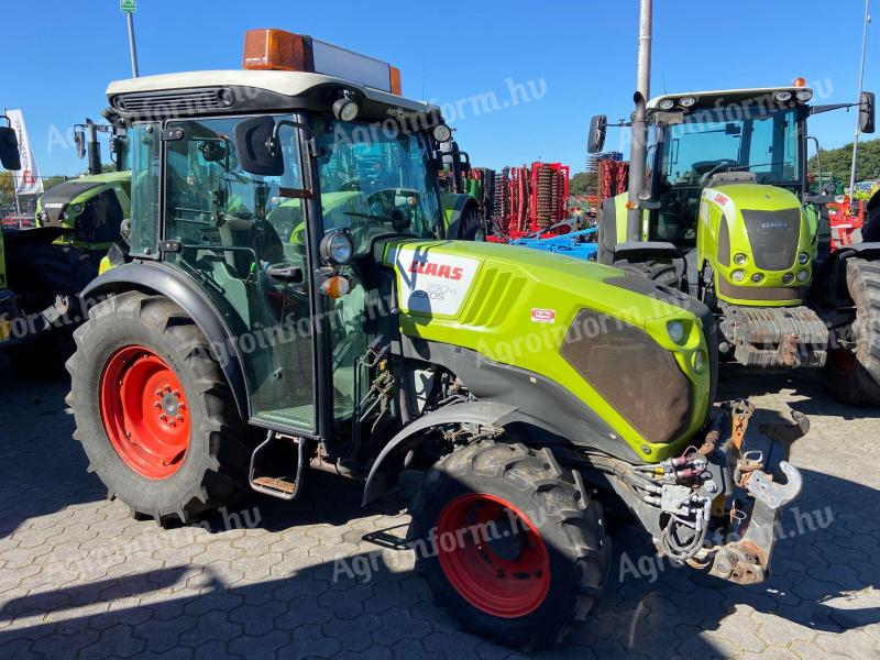 Claas Nexos 230 VL – 2019, 88 LE,  TwinShift váltó,  fronthidraulika,  klíma