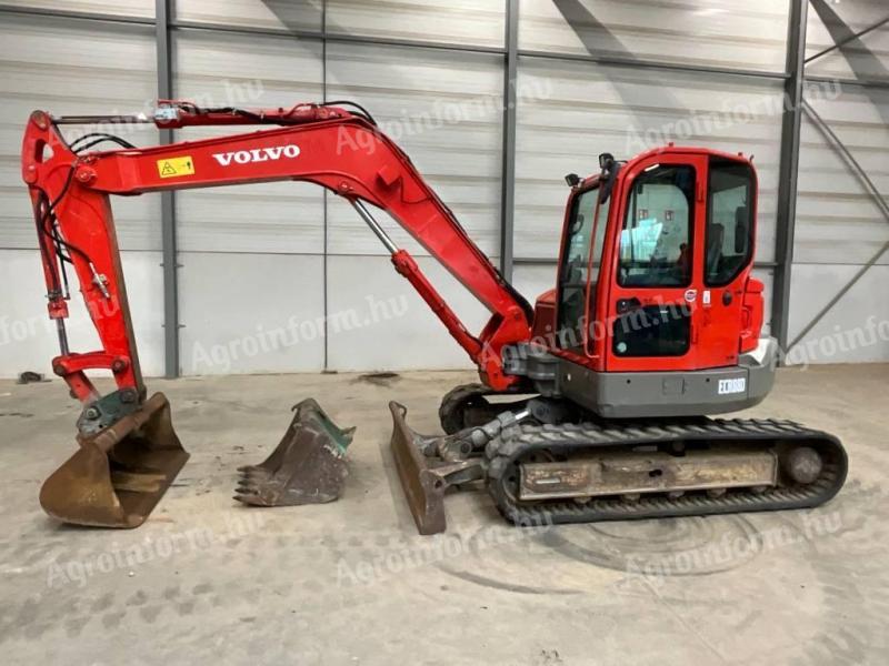 Volvo ECR 88 D / 2017 / 4.410 üzemóra / Lízing 20%-tól