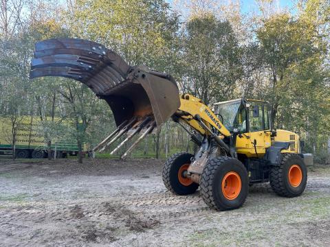 Komatsu WA-250 homlokrakodó eladó Komatsu WA-250 homlokrakodó eladó