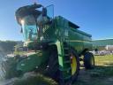 John Deere S670 rotoros kombájn (4WD)