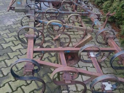 Rugós kapa 4 m széles