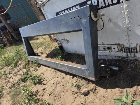 Nas asztalhoz kapcsolókeret Claas Lexion kombájnhoz Nas asztalhoz kapcsolókeret Claas Lexion kombájnhoz